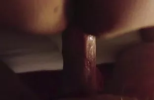 Ein muskulöser Kerl  ...