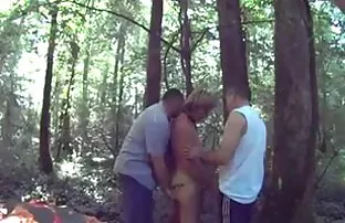 Sex im Wald mit in d ...