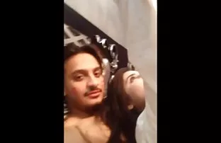 Nadia masturbiert Ke ...