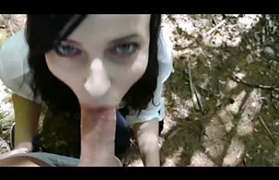 Brunette kam zu sitz ...