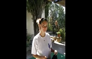 Busty babe fickt Mus ...