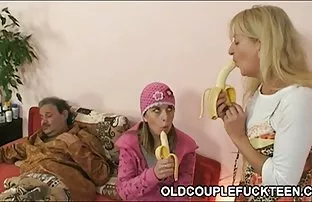 Geliebte saugt vor d ...