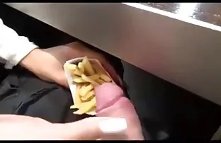 Zog wie Frau wichst  ...