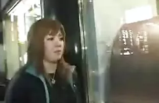 Frau liebt Analsex